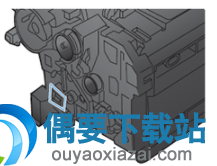 从保护袋中取出新打印碳粉盒